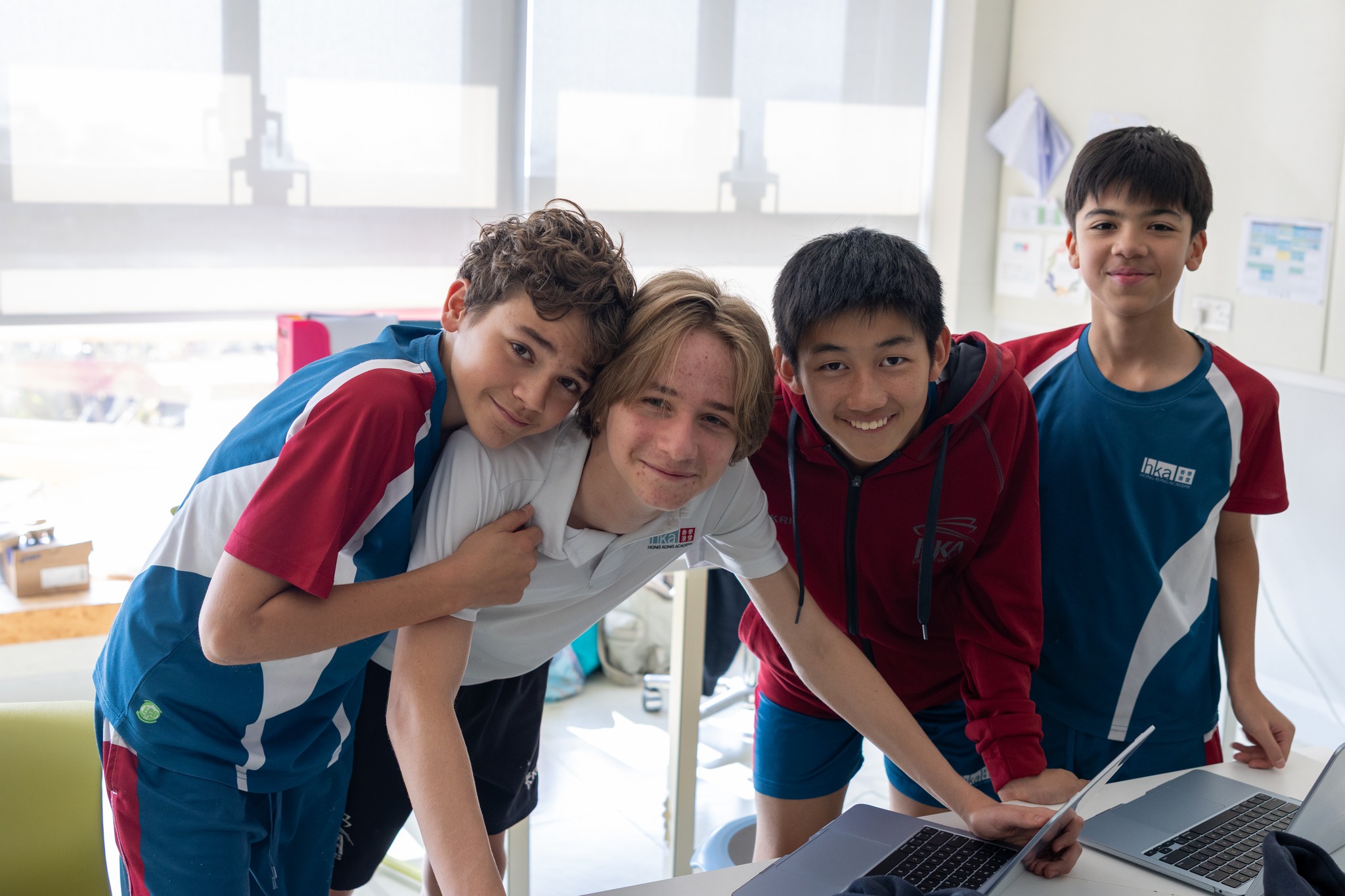 Thailand Year Groups vs UK and US Grades: Complete Age Conversion Chart